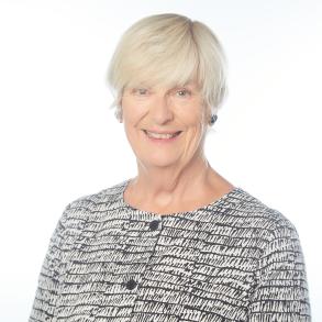 Dorothy MacKenzie headshot